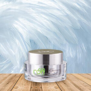 Kem duong da ban ngay